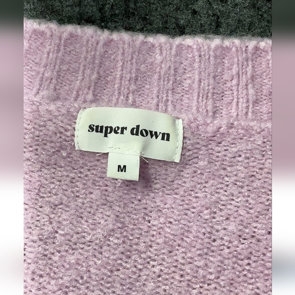 Superdown: Light Pink V-Neck Sweater - Picture 3 of 11